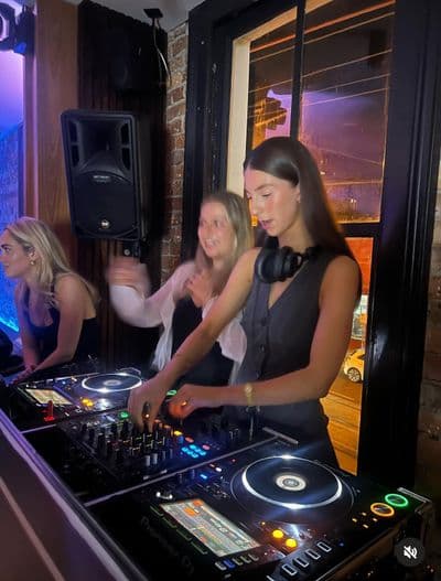 Profile image of OLI DESI