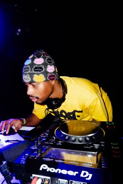 Profile image of MIXRMOE