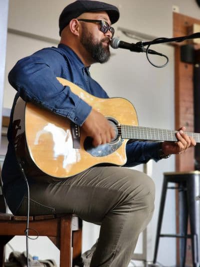 Profile image of JJ Hausia