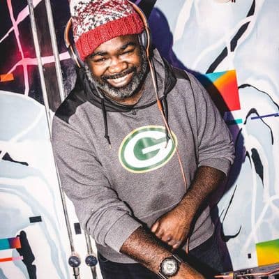 Profile image of Mo Stewart