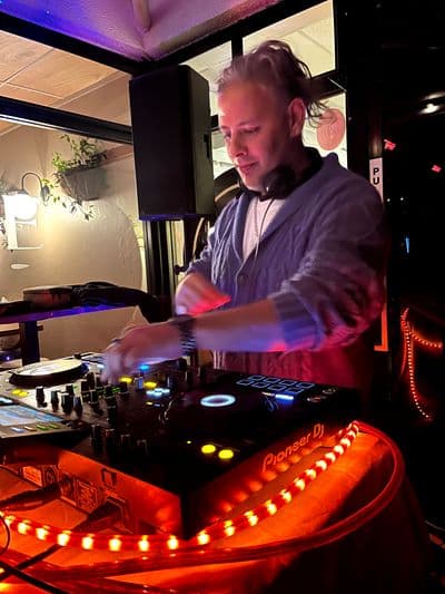 Profile image of Toti Serrano