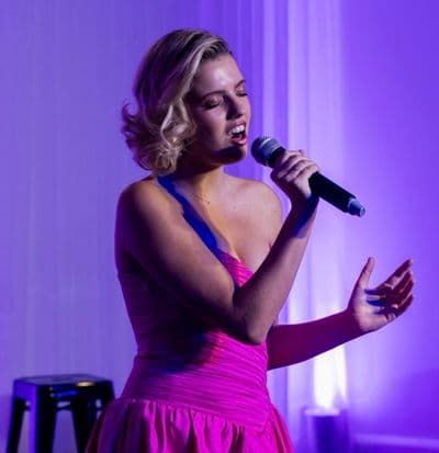 Profile image of Indi Rose