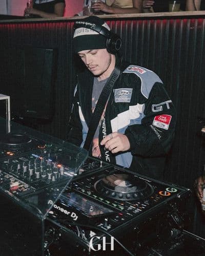 Profile image of PINNAA