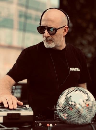 Profile image of Dan Green