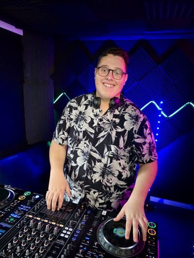 Profile image of DJ Lewko