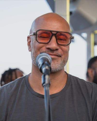 Profile image of Rob Edwards