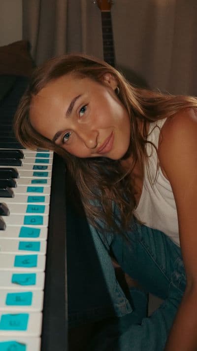 Profile image of madi goodwin