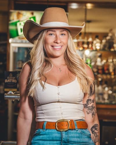 Profile image of Kiana Tomic