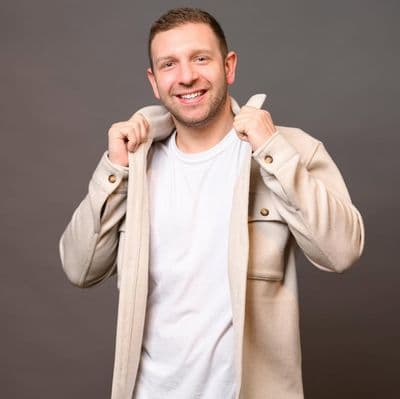 Profile image of Lee Farrell