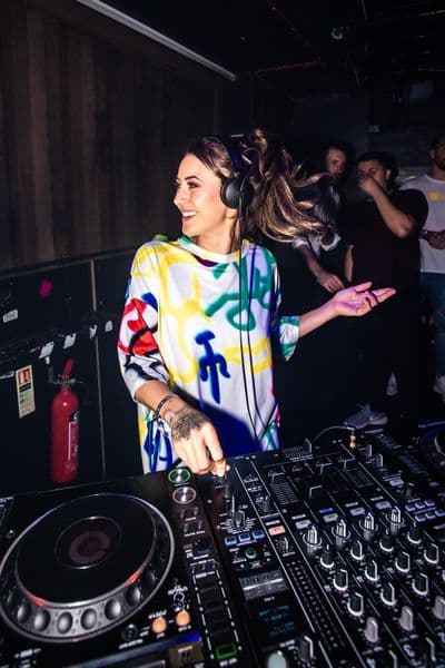 Profile image of Amy Lauren