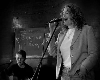 Profile image of The Jonelle Grochowski duo