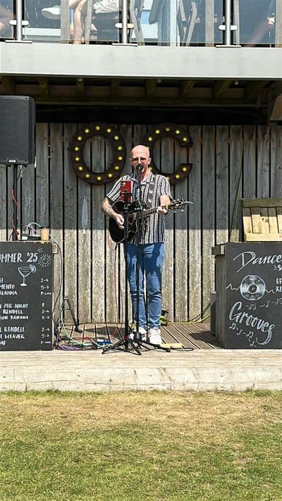 Profile image of Joshua Robinson