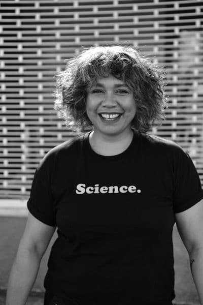 Profile image of Lisa Tomlins