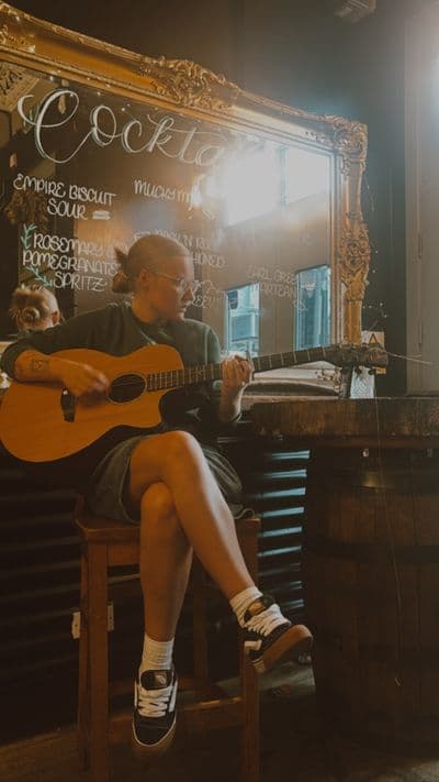 Profile image of Becca Laing