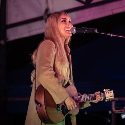 Profile image of Amber Lynn