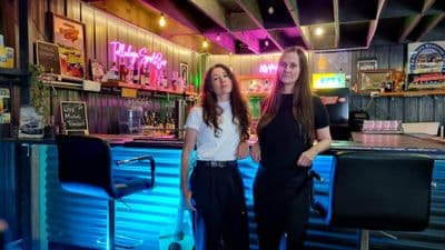 Profile image of Lucy + Hayley