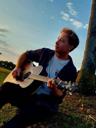 Profile image of Curt Luxton