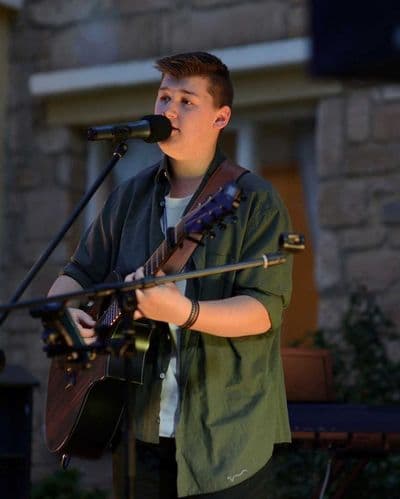 Profile image of Chayse Larsen