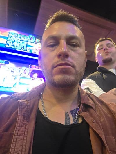 Profile image of Mackie