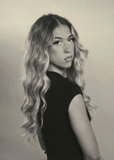 Profile image of Minni Karamfiles