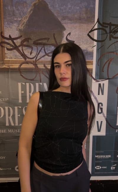 Profile image of pretending2beholly