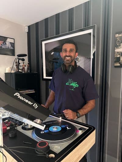 Profile image of Shi Karim