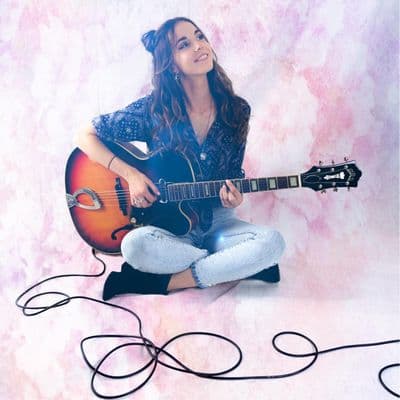 Profile image of Gabrielle Lambe (via Pink Zinc Entertainment)