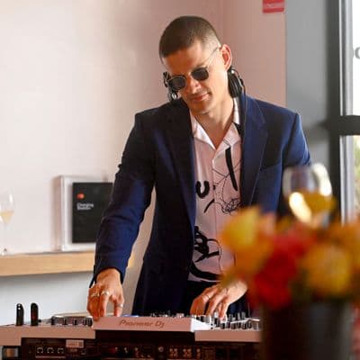 Profile image of DJ Sean Hugo