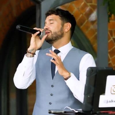 Profile image of Jake oakshott