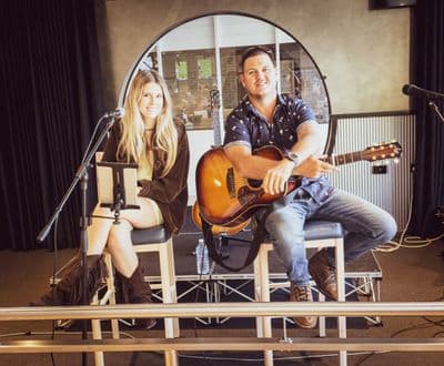 Profile image of Mia & Jamie
