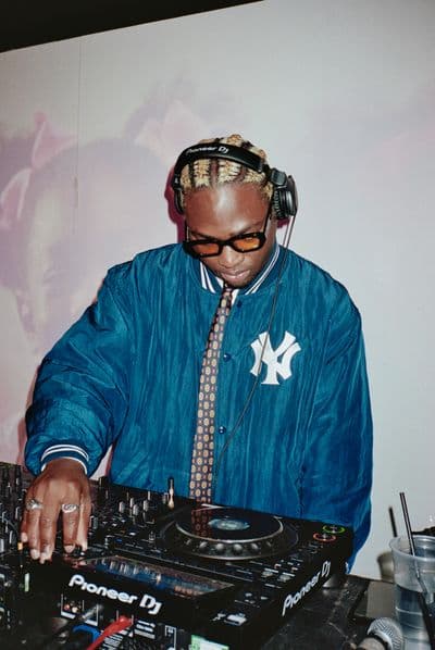 Profile image of Junior