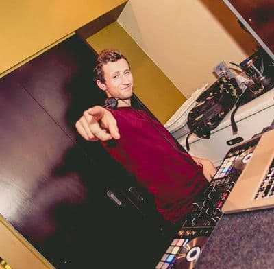 Profile image of DJ Kiwi Decks