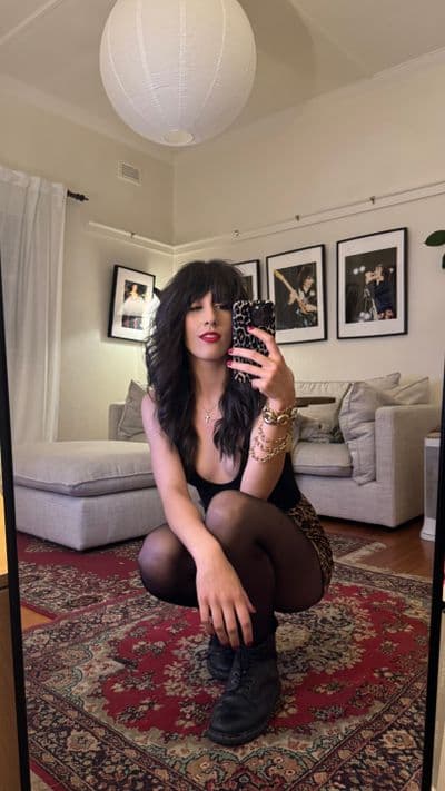 Profile image of Holly Arabella