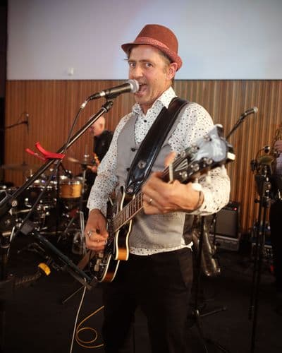 Profile image of Andrew Curry