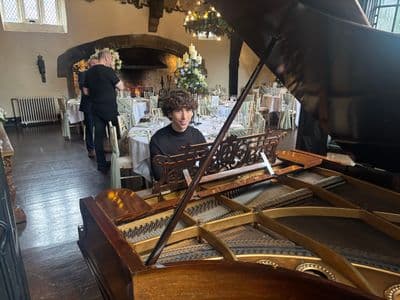 Profile image of Zak Gowing