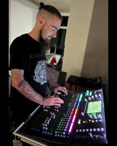 Profile image of Anthony (Moey)