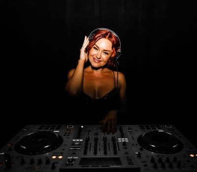 Profile image of DJ Emerald Jones