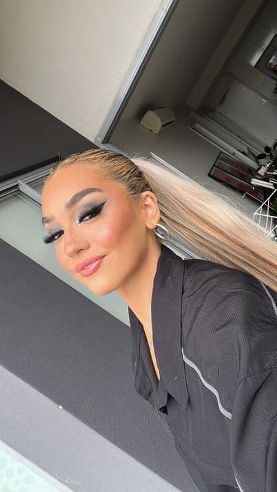 Profile image of Sophie Bridges