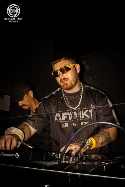 Profile image of DOUGIE