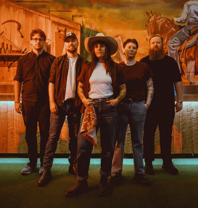 Profile image of Chloe Marks & The Mayhem