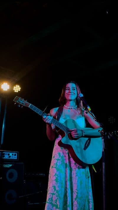 Profile image of Chloe Ryder