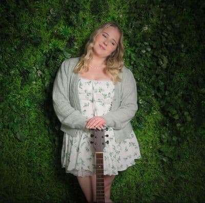 Profile image of Ali Lamb
