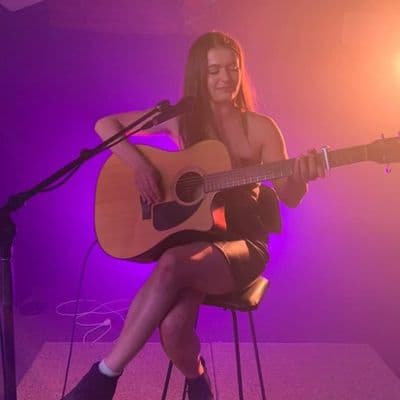 Profile image of Jess Clennett