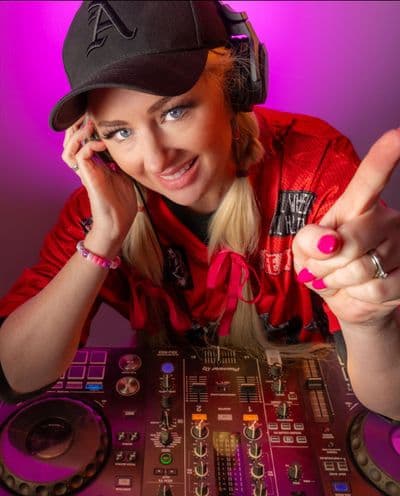 Profile image of DJ Blondie Meg
