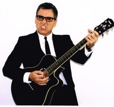 Profile image of Roo the Singer (solo/duo/trio)