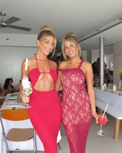 Profile image of Anne & Alice