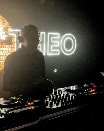 Profile image of Theo