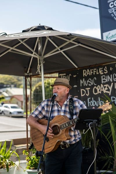 Bede Ritchie Bede Ritchie – Bookings, Events, and Bio – Surreal